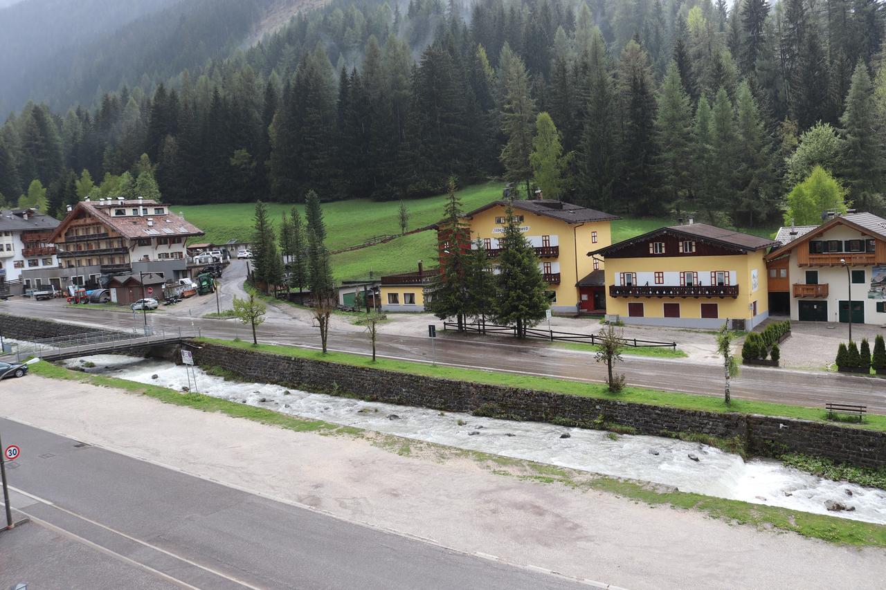 Appartamento Buffaure Pozza di Fassa Esterno foto